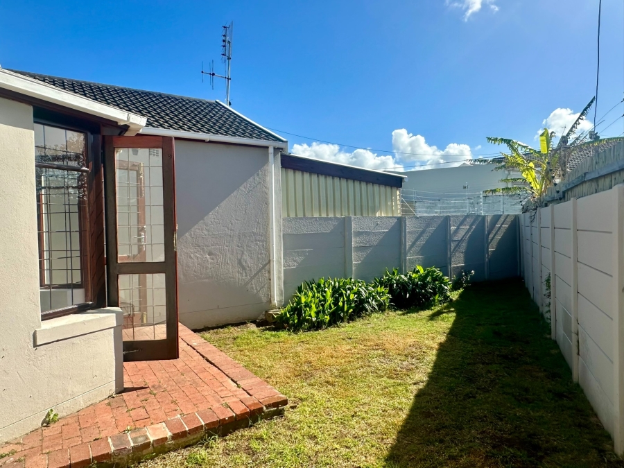 To Let 2 Bedroom Property for Rent in Diep River Western Cape